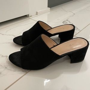 Black mule sandals